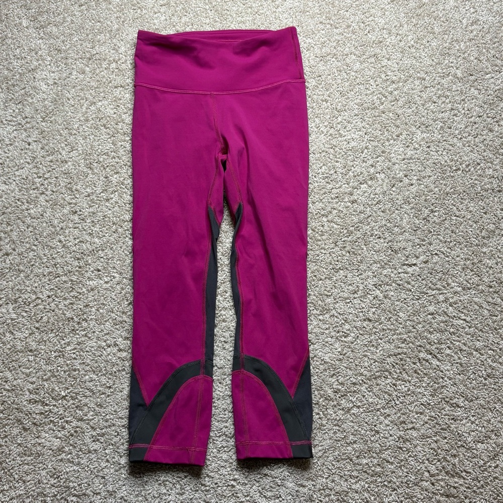 Lululemon Throwback Inspire High-Rise Crop 21"